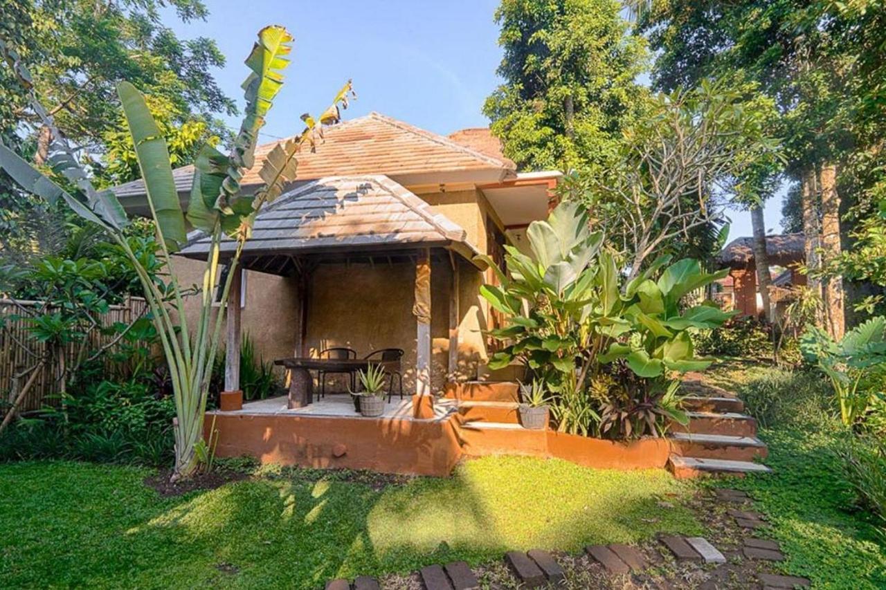 Shanti Toya Ashram Mambat Exterior foto